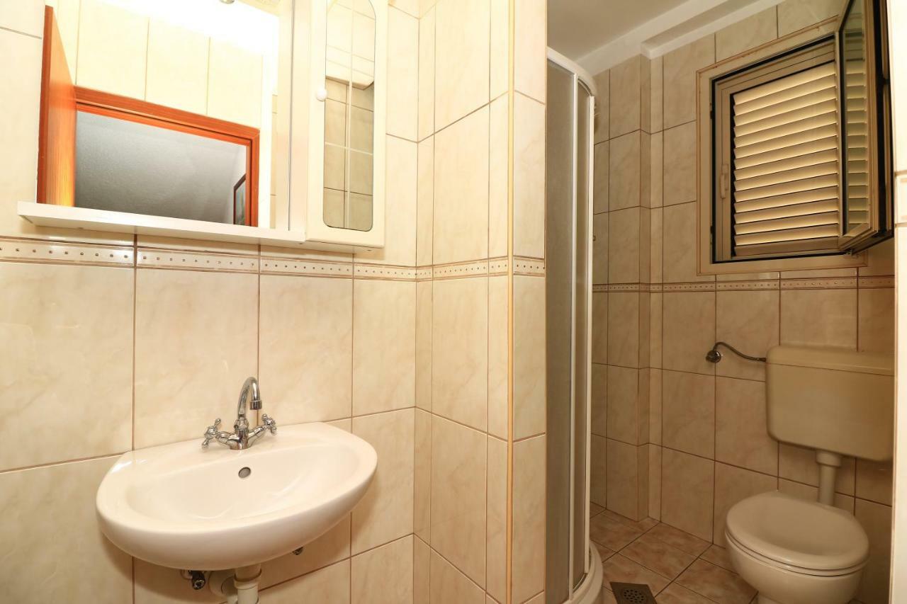 Broscica 16 Apartment Jezera Exterior photo